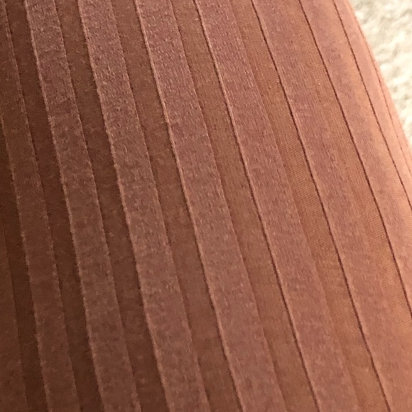 Tan leggings - Picture 2 of 2